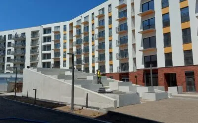 Donice betonowe wielkogabarytowe – prywatne osiedle we Wrocławiu